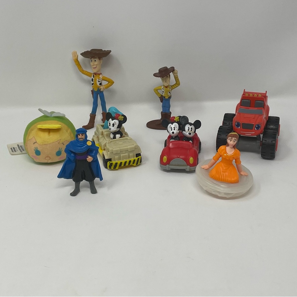 Disney Figures‎ & Cars Lot of 8